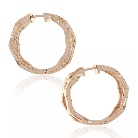 Suzy Levian New York - Picture 2 of 2